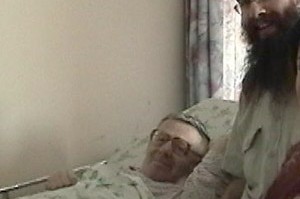 הבן הכניס את אביו בבריתו של אברהם אבינו הבן הכניס את אביו בבריתו של אברהם אבינו