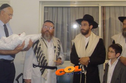 ראש העיר בברית לנכדו של הרב