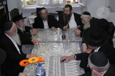 התעוררות לאחדות בכינוס התדברות רבנים ומשפיעים