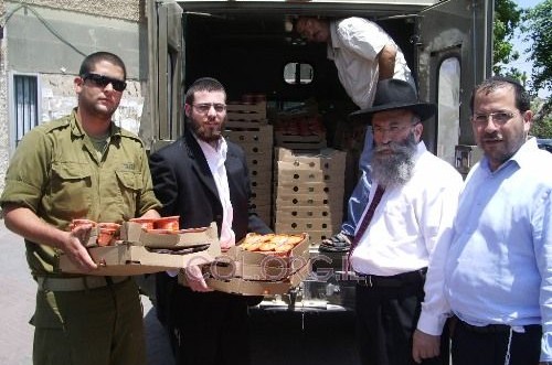'יד ביד' למען חיילי צה 'יד ביד' למען חיילי צה