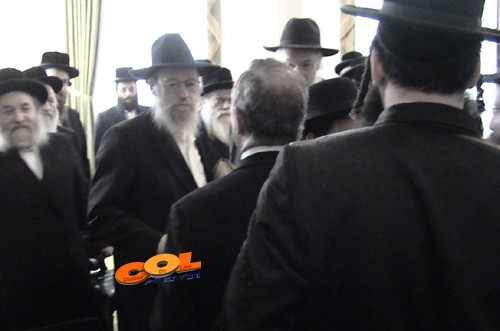 רבני ניו-יורק נועדו עם ראש העיר לביטול גזירת המילה
