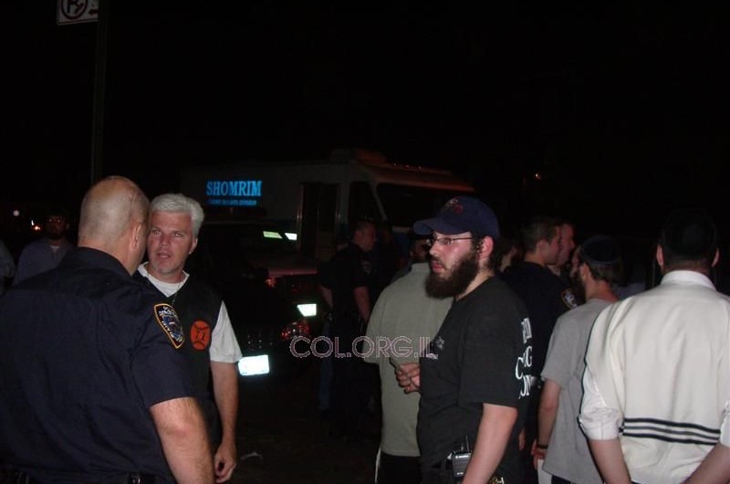דרמה בקראון הייטס: תינוק נעלם מהבית עם השמרטפית