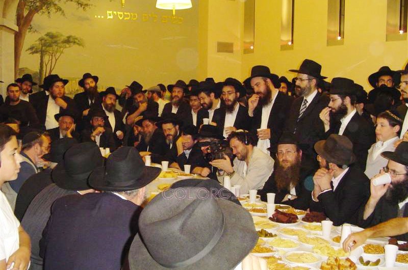 התוועדות כ' מנחם-אב בפאריז