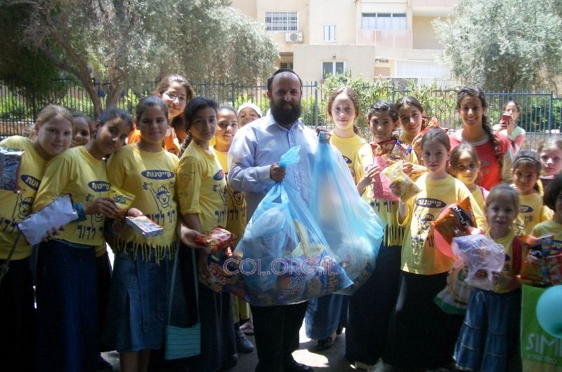 קייטנת 'דור לדור' שלחו ממתקים באהבה לילדי הצפון  