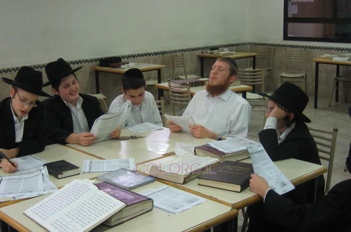בישיבת ארגנטינה מתעמקים בהלכות בית הבחירה