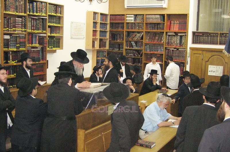 אנטווערפן: סיומי מסכת מידי ערב  