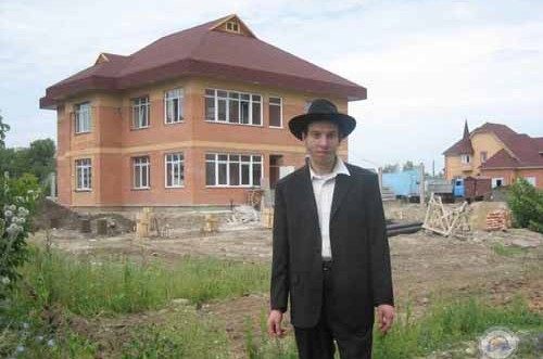 שבת ראשונה באוסט-קמינגורסק עם השליח החדש 