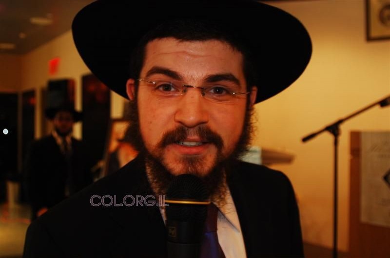 בני פרידמן מבצע את צמאה לך נפשי / וידאו
