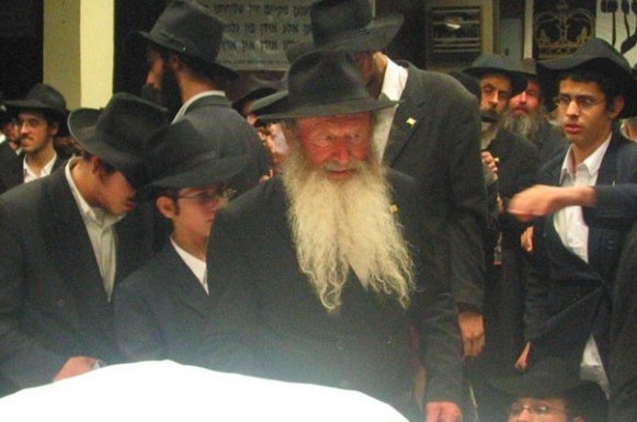 ברוך דיין האמת: הרב ד