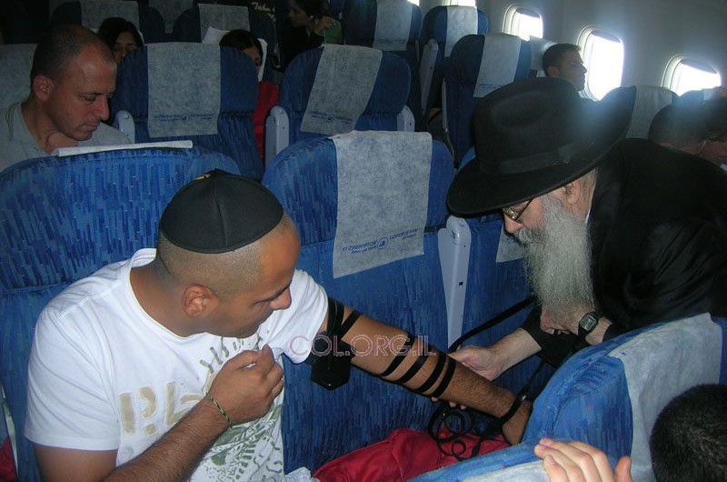 מבצע תפילין בגובה 36,000 רגל 
