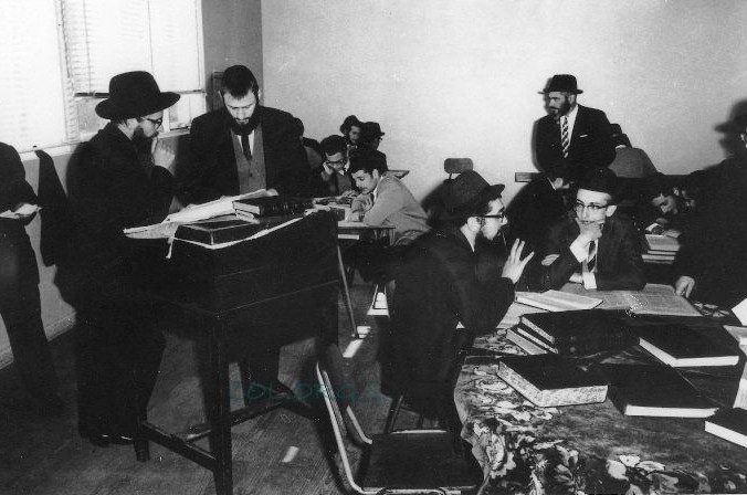 'היו ימים'