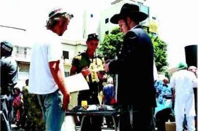 שוטרים ביקשו למנוע הפעלת דוכן חב