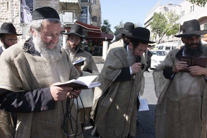 מי יוזם עצרת 
