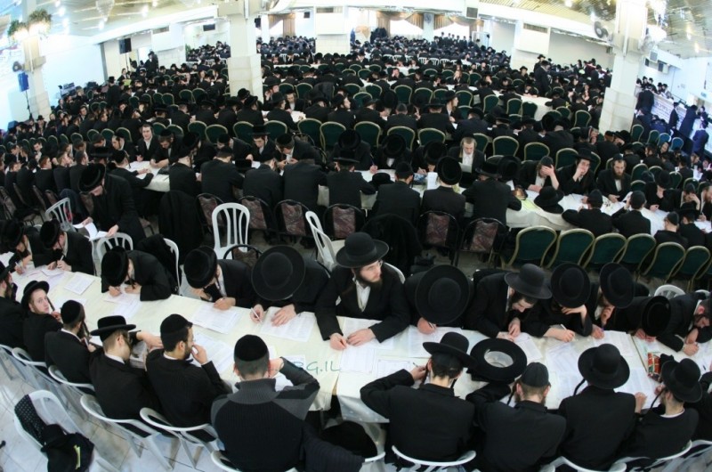 רישום שיא בקרב בני הישיבות למבחני 