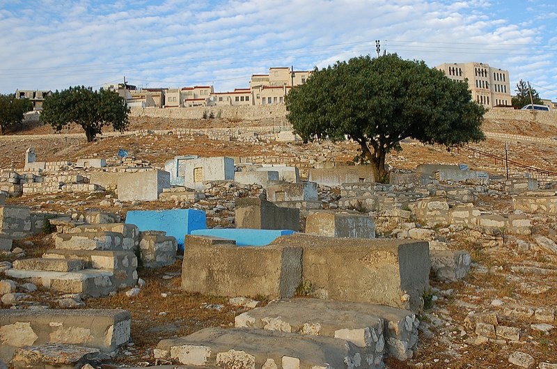 רוצים להיקבר ליד האר