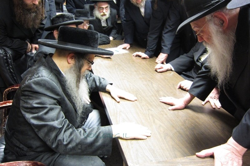 הרב גרונר ערך ניחום אבלים אצל האדמו