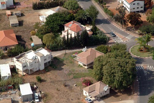 החלטת המינהל שומטת מהמושבים היכולת לקבוע מי יהיו שכנים