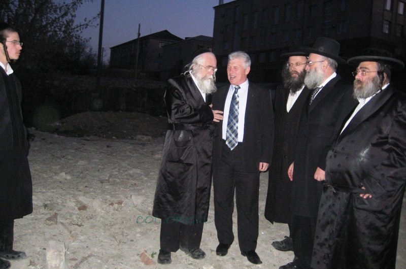 אהלי צדיקים בקריאה: 