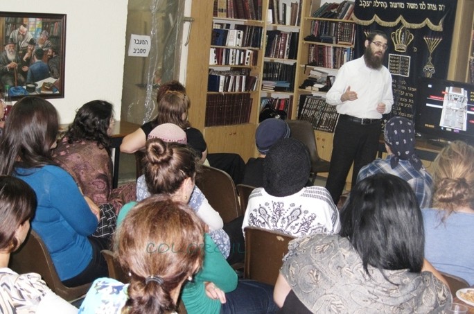 בטירת הכרמל ראו את בית המקדש
