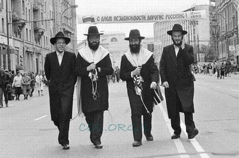                                                          היו ימים 