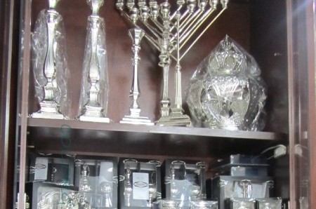 תופעה מדאיגה בכפר: גל גניבות של כלי כסף מבתים  