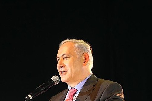 זעזוע: נתניהו פועל לשחרור 104 מחבלים לקראת חידוש המו