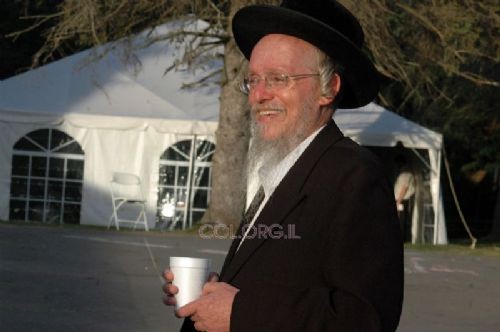 לאור המצב: ב