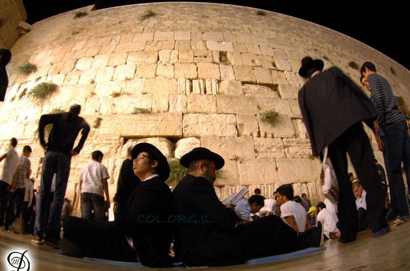 היערכות ברחבת הכותל המערבי לקראת 
