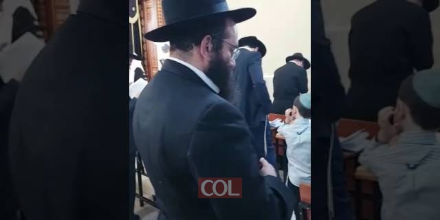 הרב מנחם רוט באמירת סליחות בבית הכנסת זוועהיל בביתר עילית