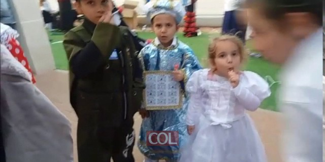 גמח התחפושות בכפר חבד