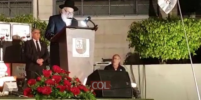 הרב ירוסלבסקי נואם לזכר הנופלים על קידוש השם
