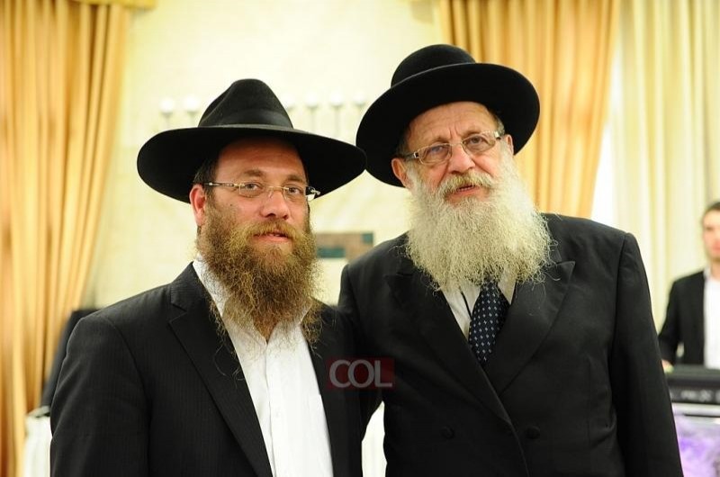 שלהבת עולה מאליה: ברכת איש החינוך למנהל החדש