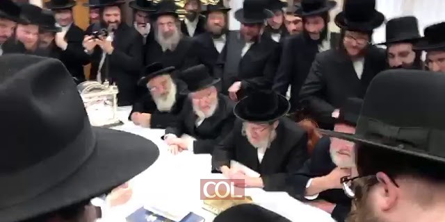 אצל האדמור מסאטמר