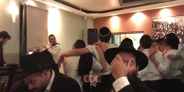 ניגון הרב מיכאל טייב ובנו