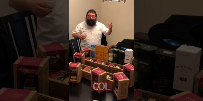 הרב טייב נערך לקראת שבת