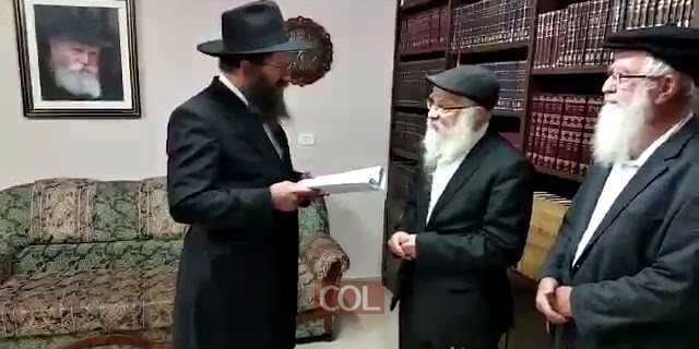 ר יוסף אבוהב מקבל את הפנים של תושבי כפר חבד