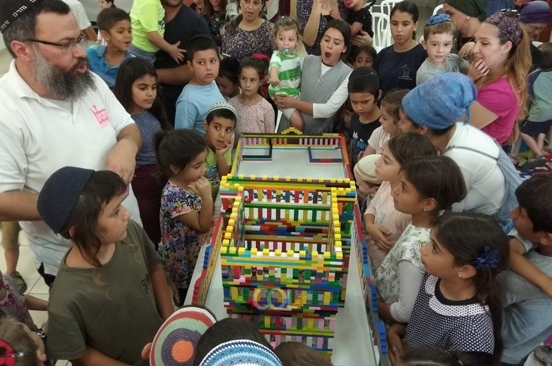 ילדי ניצן בנו את בית המקדש