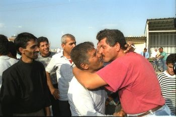 לא 'אסירים' אלא רוצחים נתעבים ● עמדה שבועית