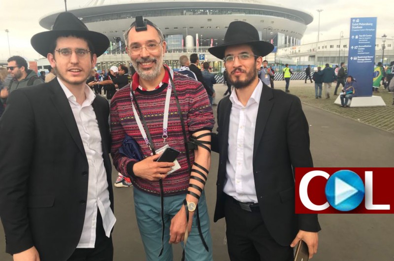 באו לראות כדורגל, והניחו תפילין עם חסידי חב