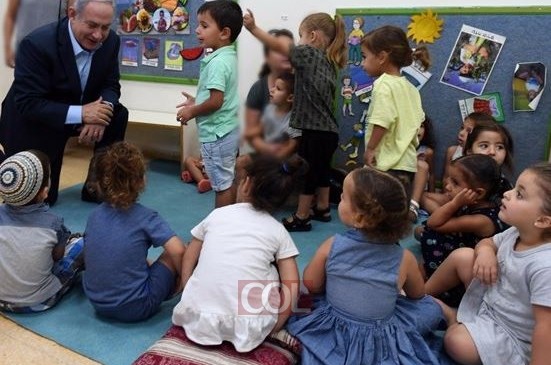 נתניהו בשדרות: אין הפסקת אש שמחריגה עפיפוני האש