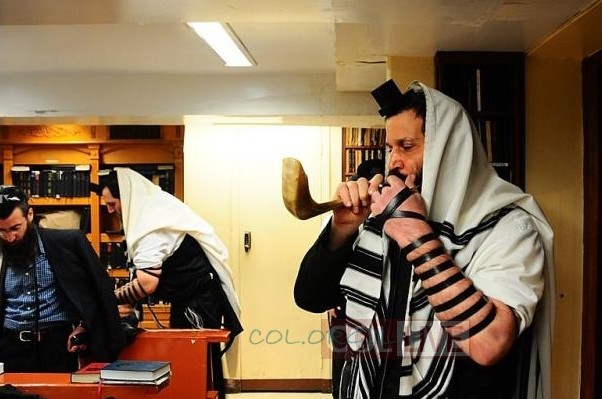 האם כל אדם צריך להשתדל לשמוע את התקיעות בחודש אלול?