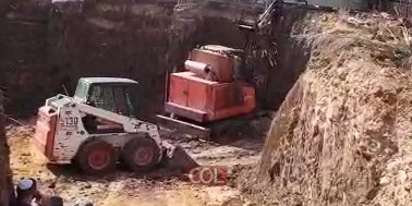 בשיא המרץ: בניית המקווה החדש בנחלת הר חב