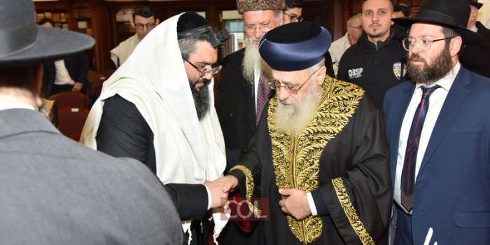ביקורו של הרב הראשי באימפריית השלוחים