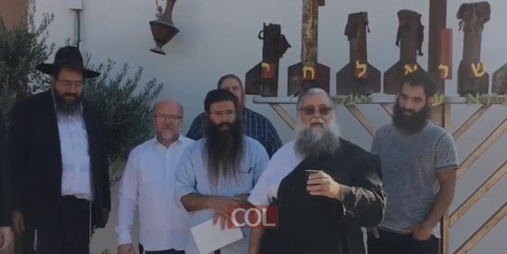 מטח כבד בדרום: מה היה חשוב לשליח בשדרות הרב משה-זאב פיזם למסור הבוקר לפני התפילה? • צפו