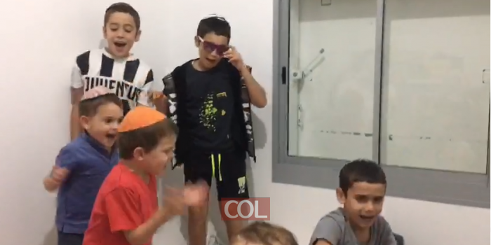 שירה וריקודים: כך בחרו הילדים 'לבלות' בממ