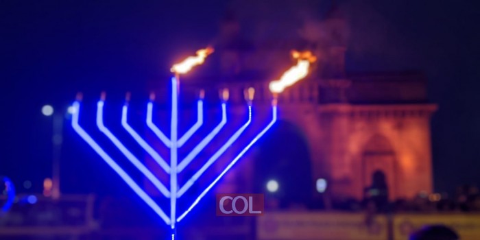 האור לא פוסק: שלוחי חב