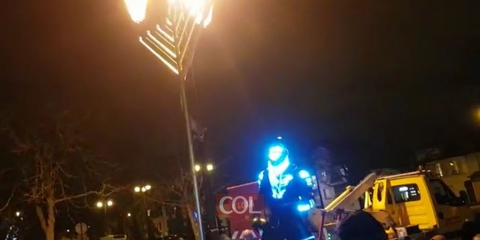 אורות בסאן מור: הדלקת נר ראשון של חנוכה בסאן מור שעל יד פריז בצרפת, בניהול השליח הרב הרשי דרוקמן 