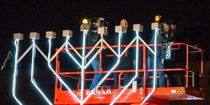 נר חמישי של חנוכה. הדלקה מרכזית במרכז פרנקפורט. צפו: 