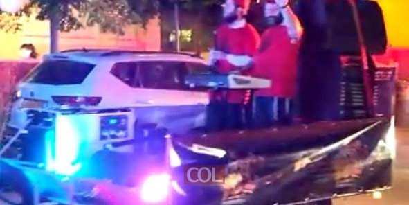 שיירת השמחה מסתובבת ברחובות כפר חב