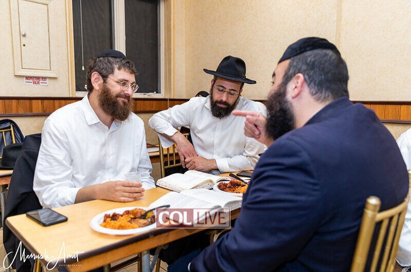 בבית הכנסת 'בית אליעזר' בקראון הייטס השיקו תכנית 'התאימו לי חברותא' לע